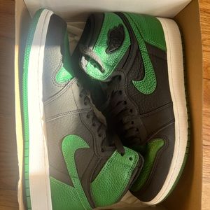 Air Jordan 1 Retro High Og “Pine Green”